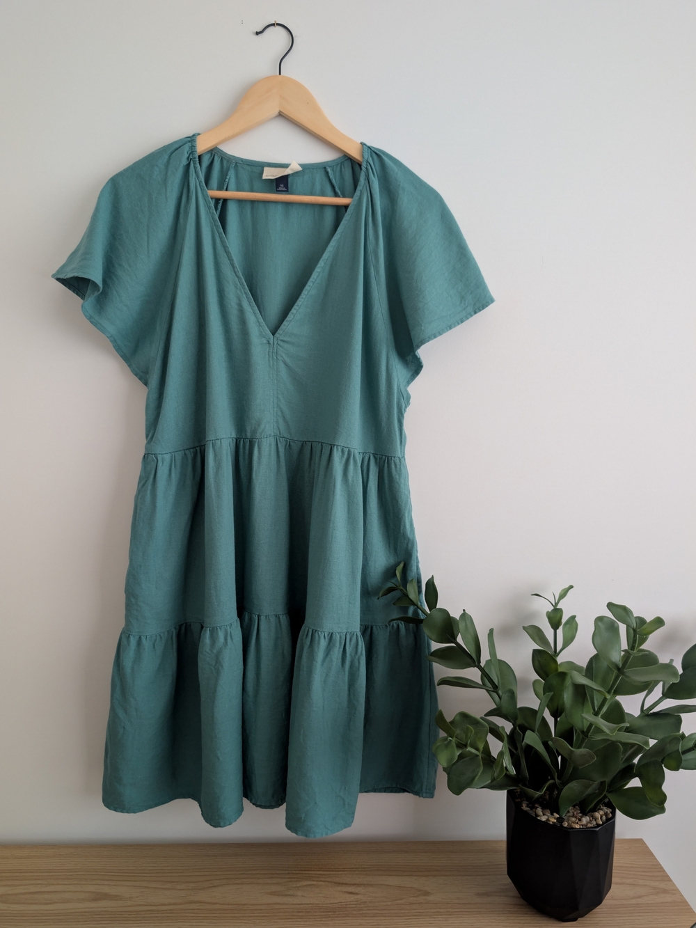 Universal Thread Teal Tiered V-Neck Women’s Dress